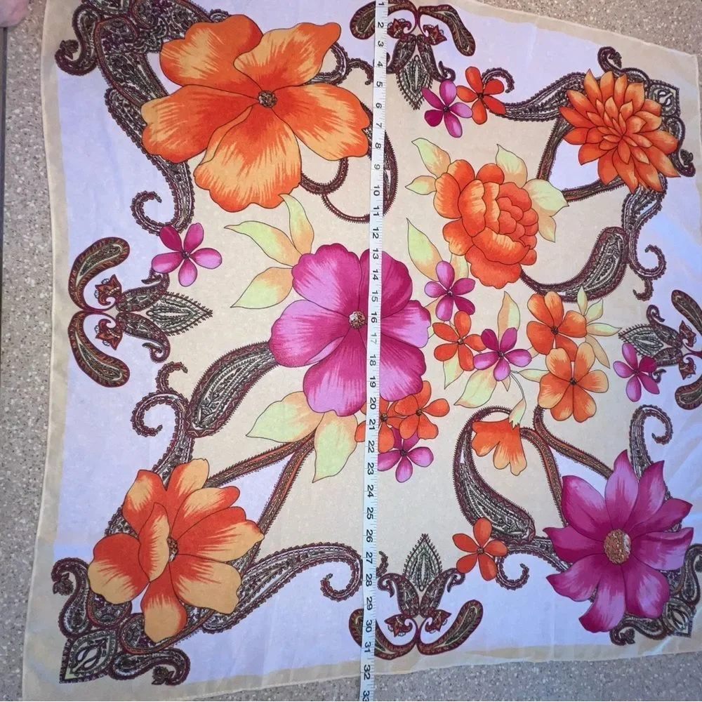 Floral Scarf ~ Square ~ Polyester ~ 32 Inches ~ EUC